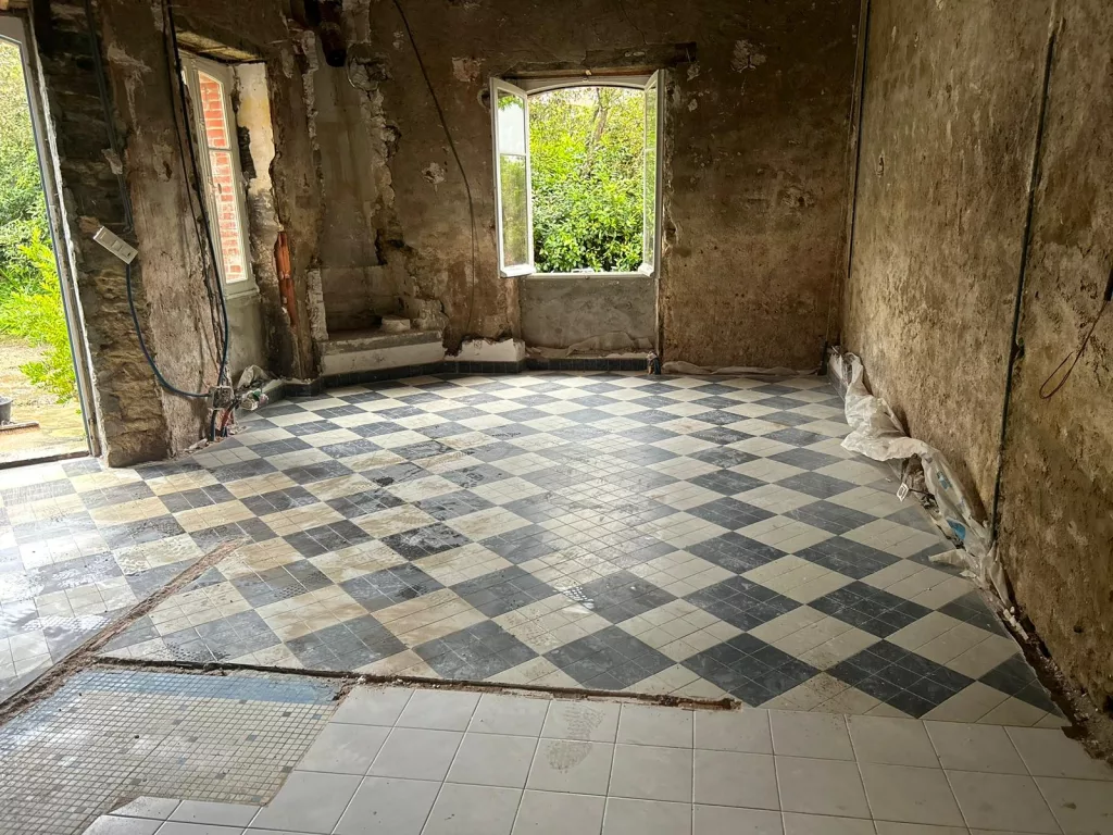 Travaux démolition intérieure Saint-Nazaire